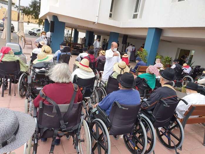 La Escuela Municipal ofreció una actuación con motivo del Día de Canarias / TA